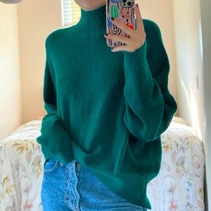 Forest Green turtle neck sweater